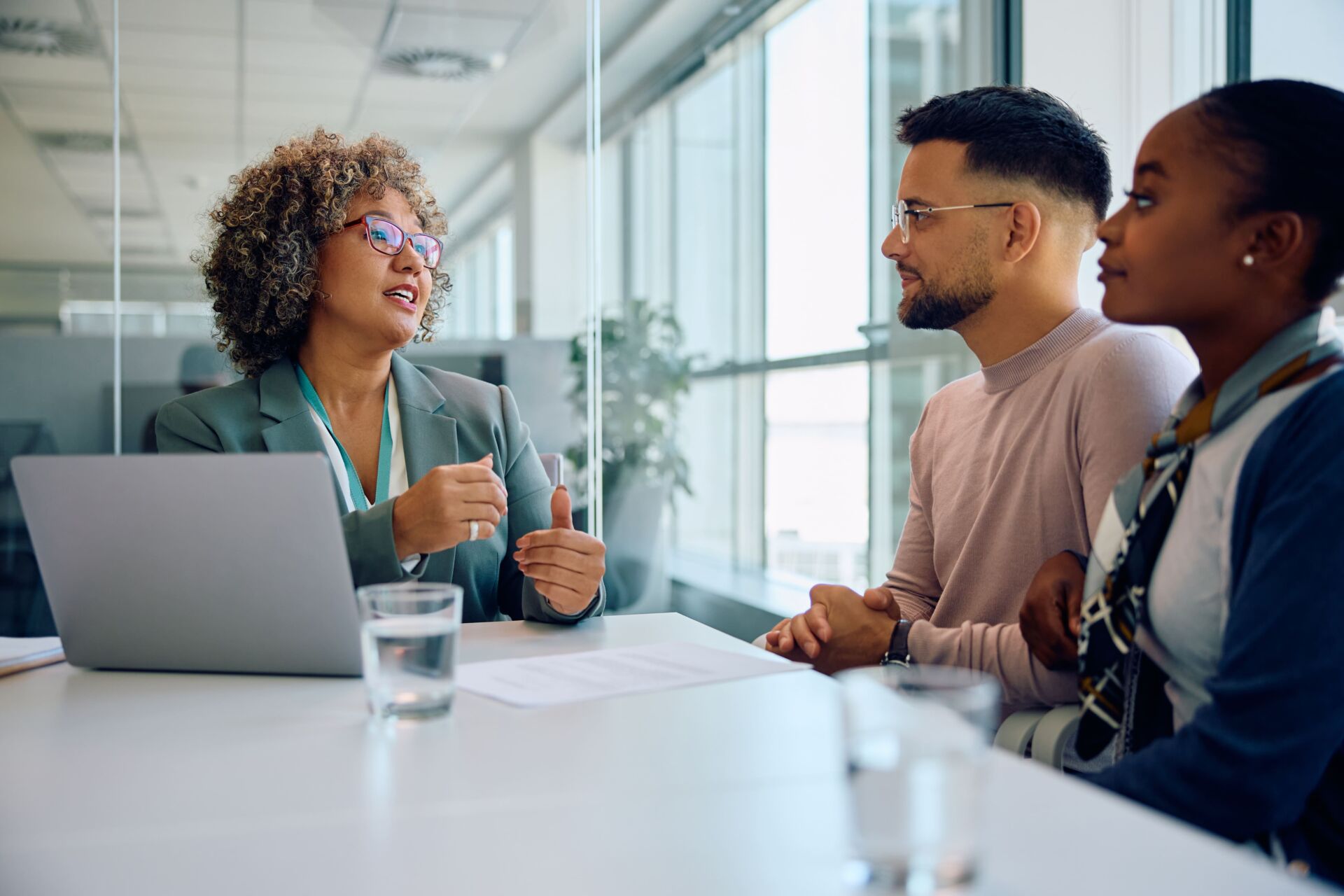 How to Choose a Financial Advisor in Calgary
